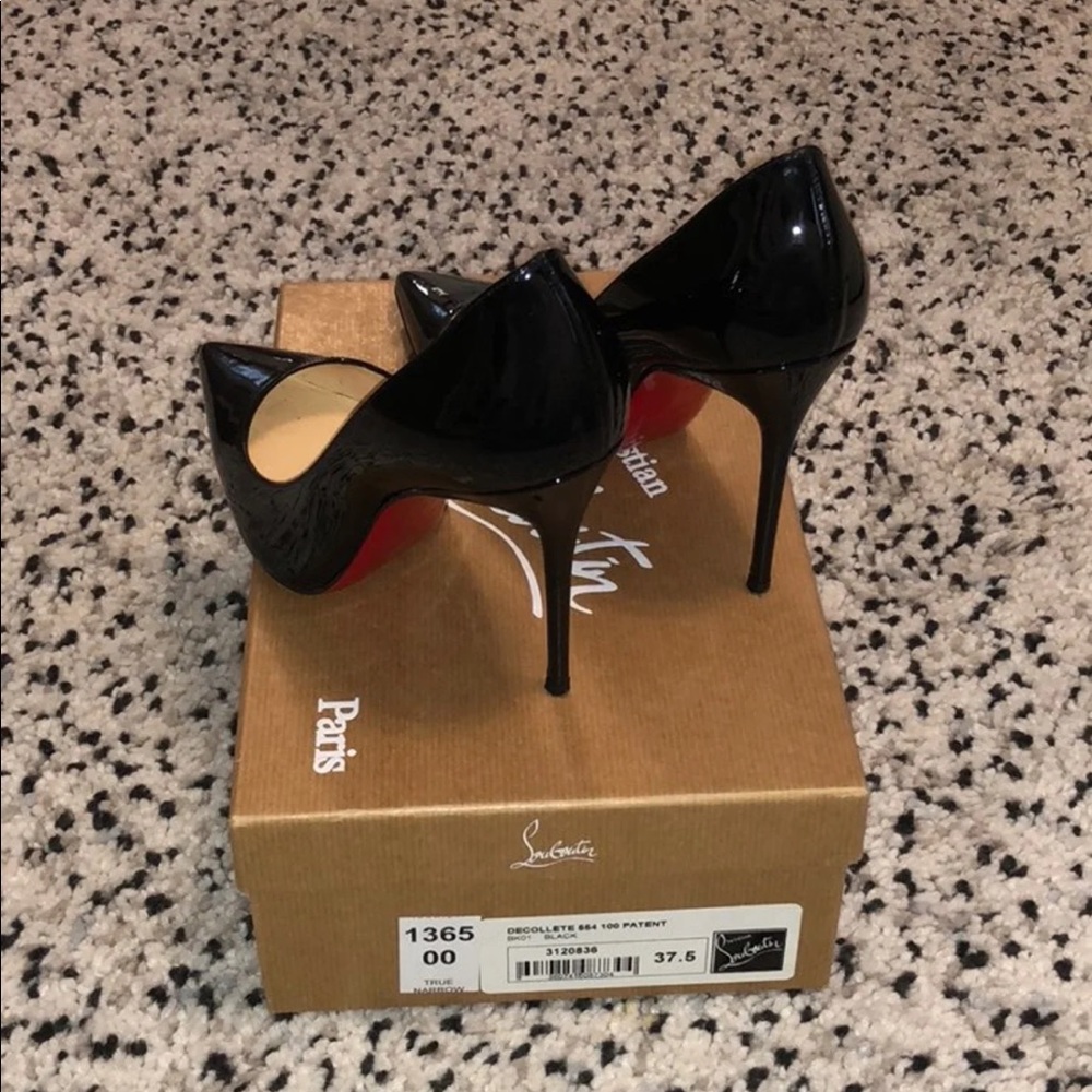 Christian Louboutin Decollete pump